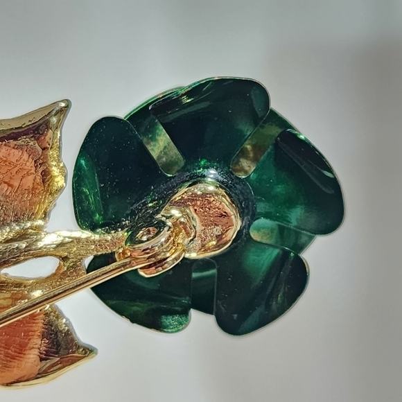 Emerald Green 3D goldtone metal Rose Brooch pin clover Irish St. Patrick's Day - Picture 7 of 8